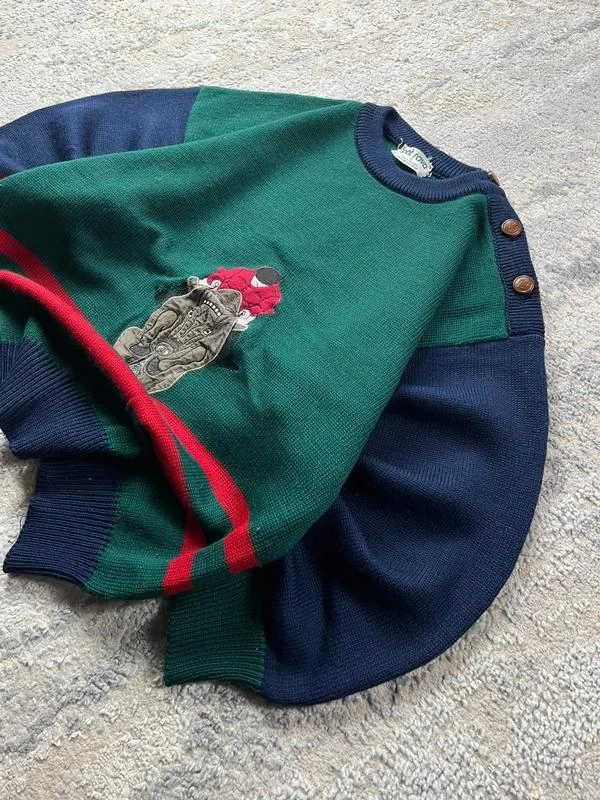 Pull en laine à col rond brodé style Coogi Vintage avec boutons sur les épaules – photo 2
